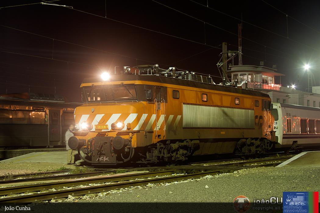 2606 com o Talgo Madrid - Lisboa