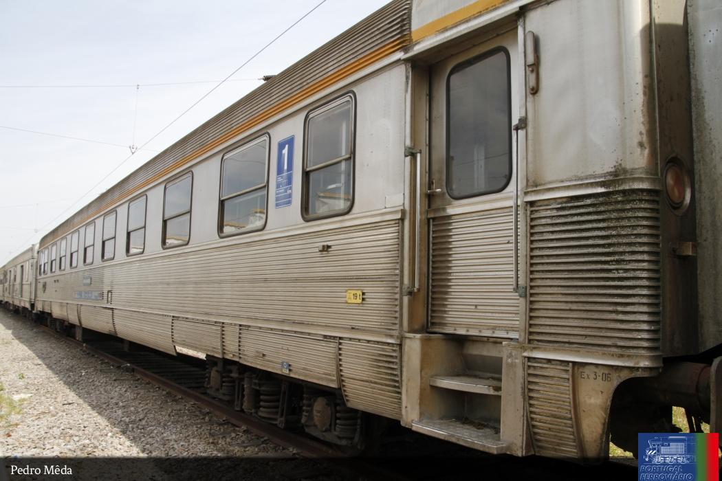 85-40 003 Exterior - Contumil