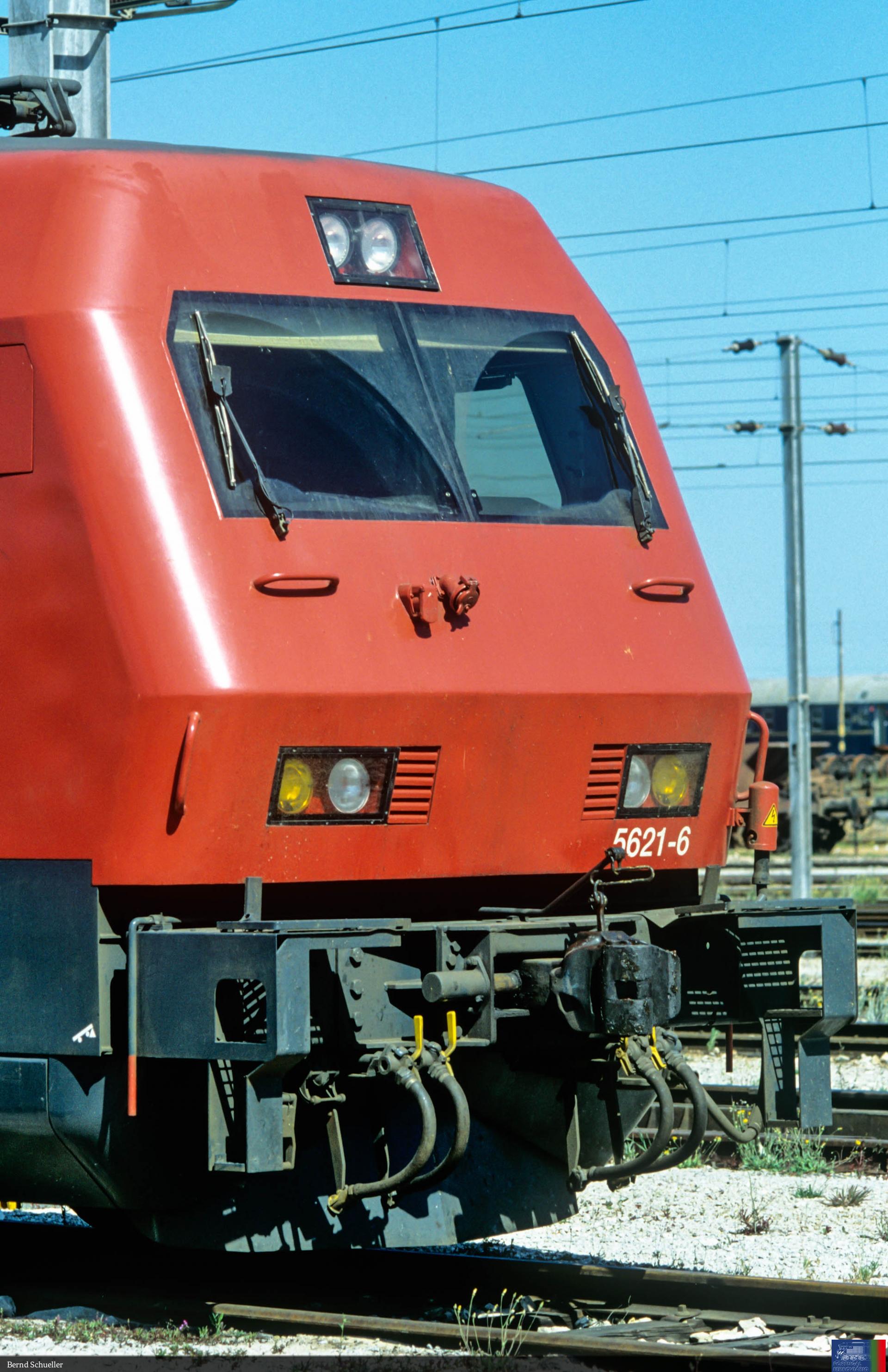 5600 > LE 5621-6