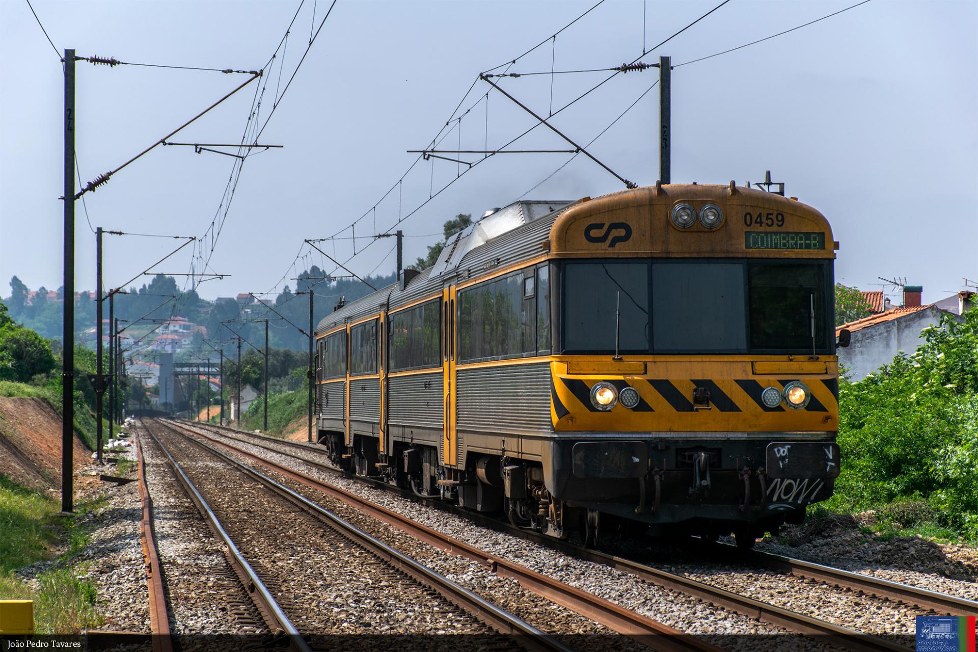 CP 459 num serviço InterRegional da Linha do Oeste