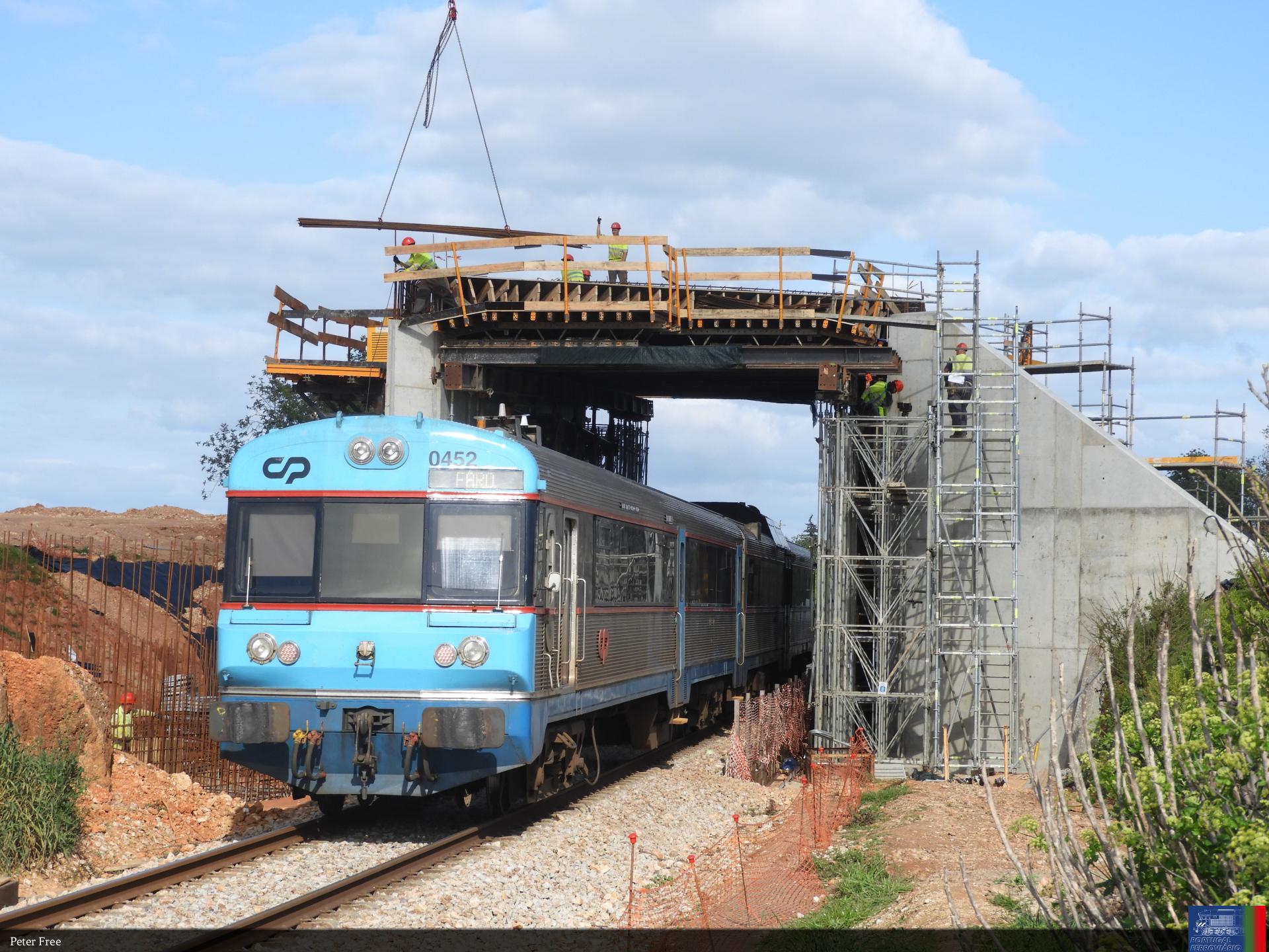 CP 0452, Estombar-Lagoa