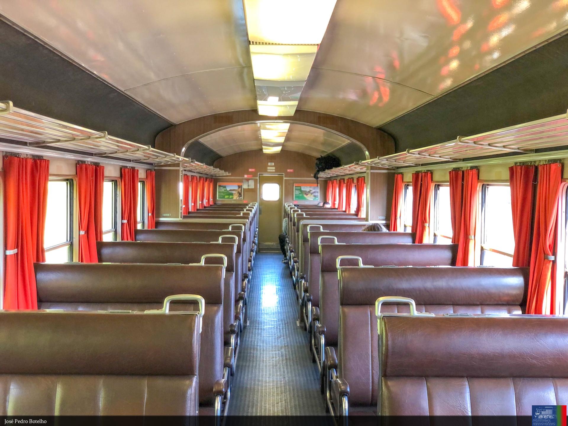 Interior carruagem Sorefame 22-40