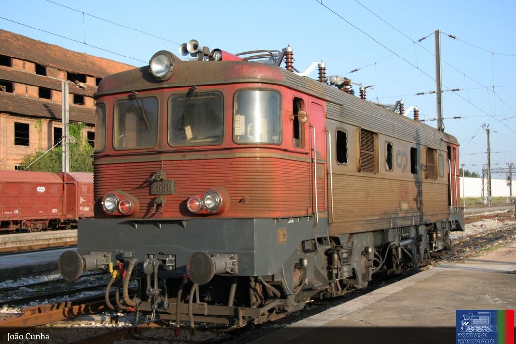 2558 após incêndio