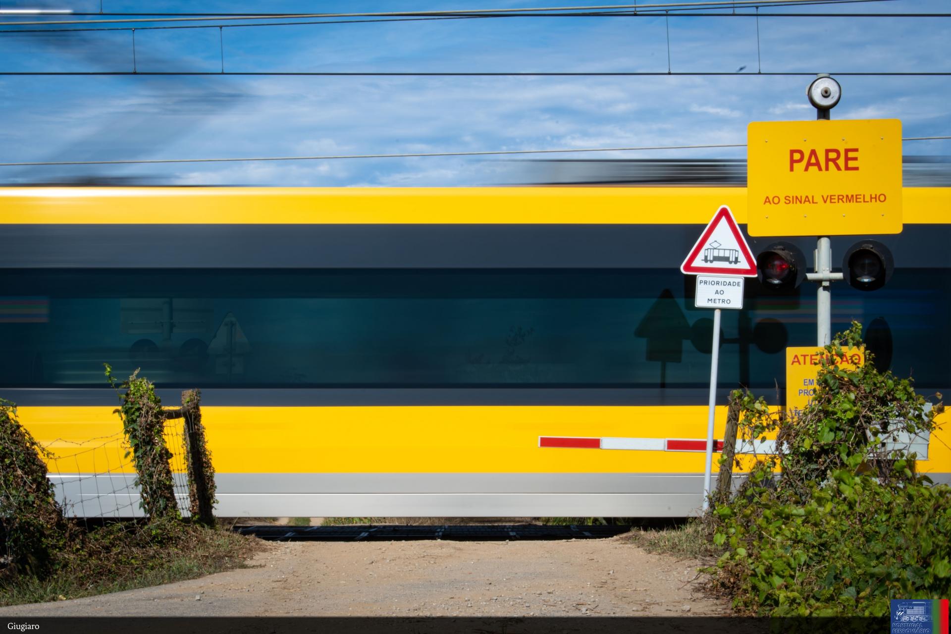 MP 100 - Passagem de Nível Rural